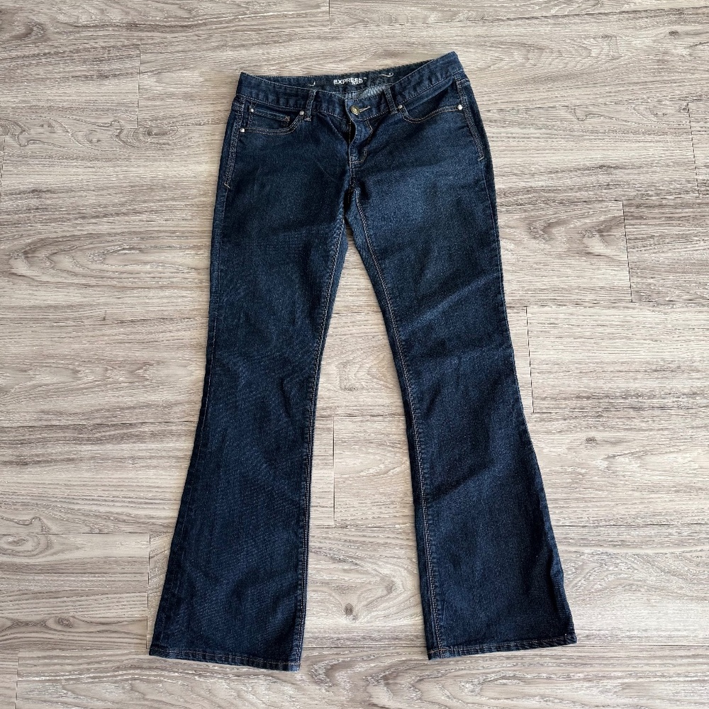 Express Stella Low Rise Boot Cut Jeans – Size 6R